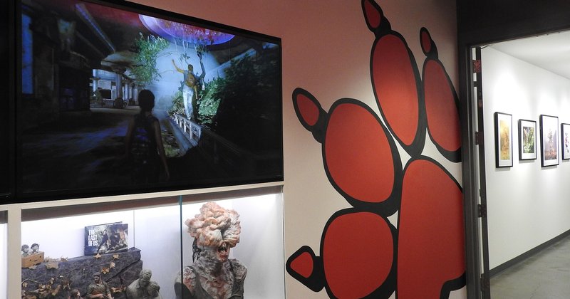 Naughty Dog lança fundo animado de The Last of Us no PS5