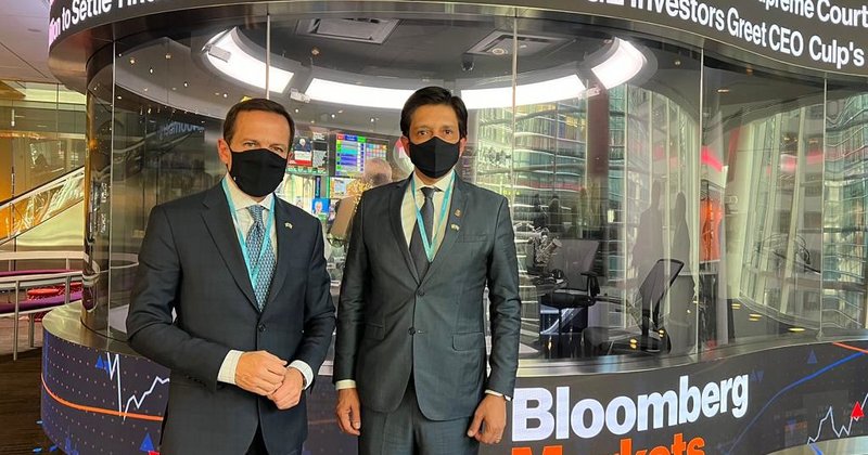 Bloomberg debate boom de gastos com IA e fé do investidor